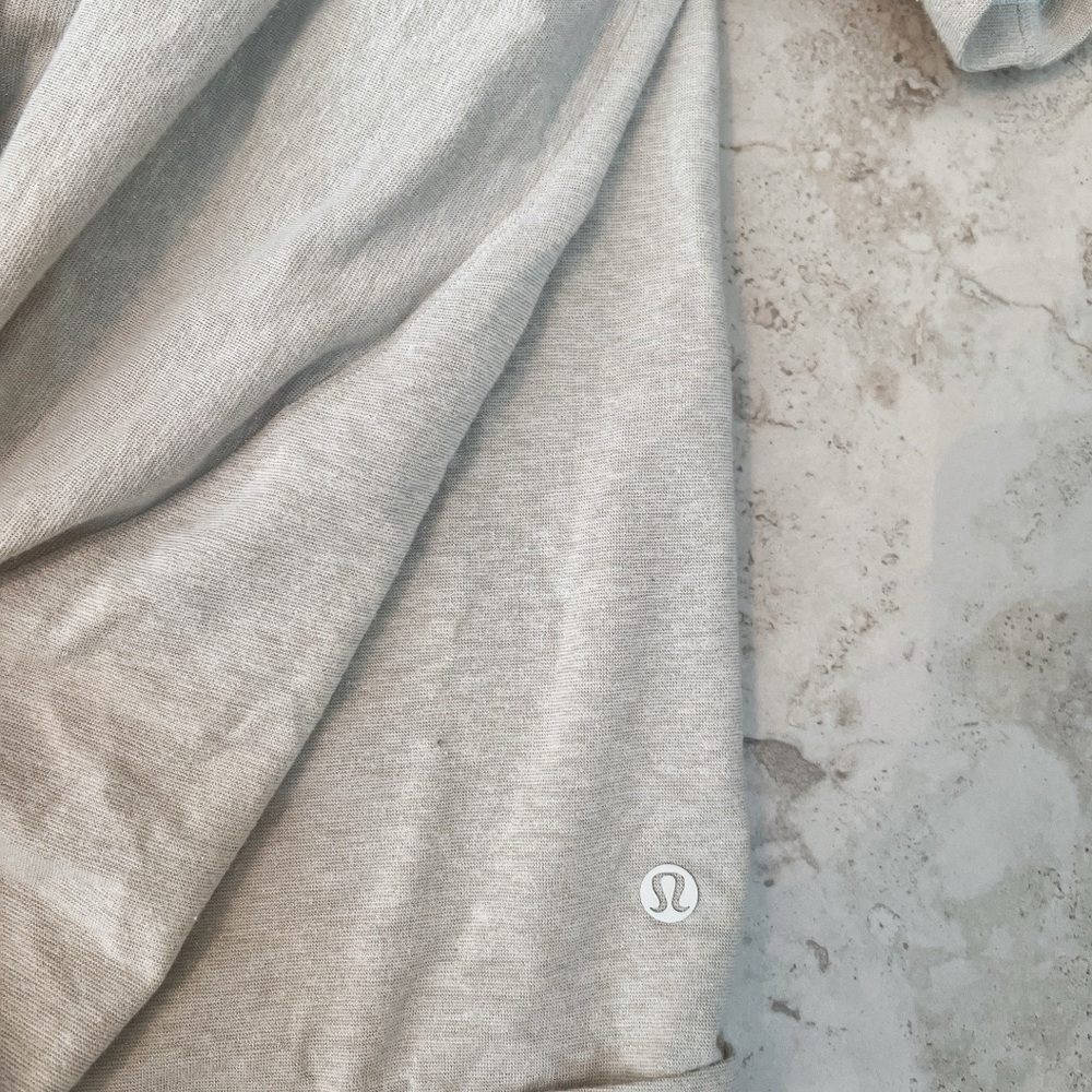 Free- Lululemon Crescent T-Shirt - Picture 2 of 3